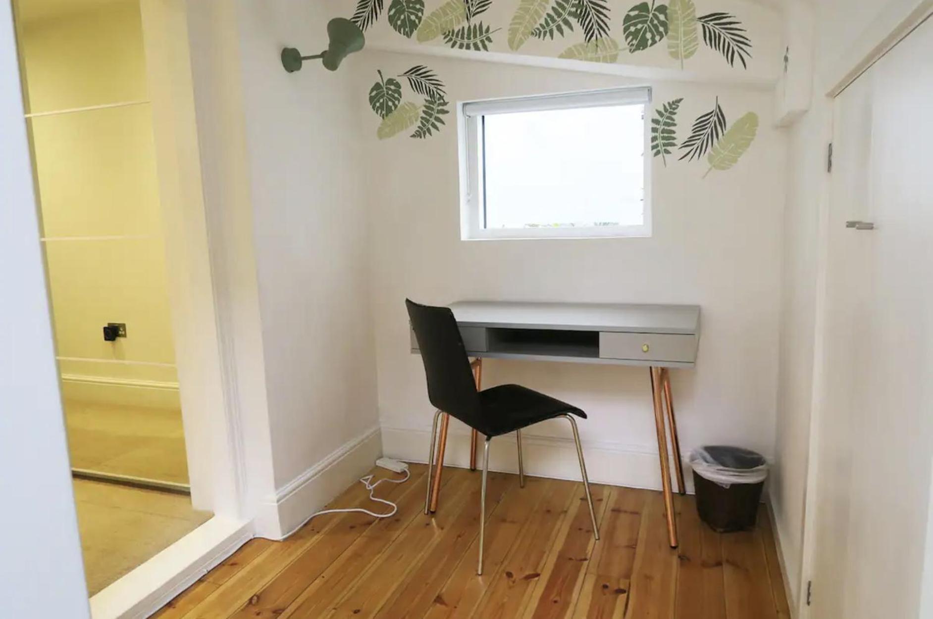 Sleek Flat With Communal Courtyard Лондон Екстериор снимка